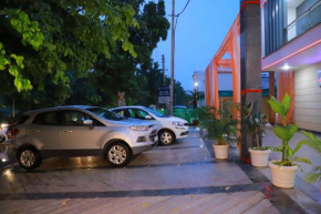CoRoom Premium Business Hotel